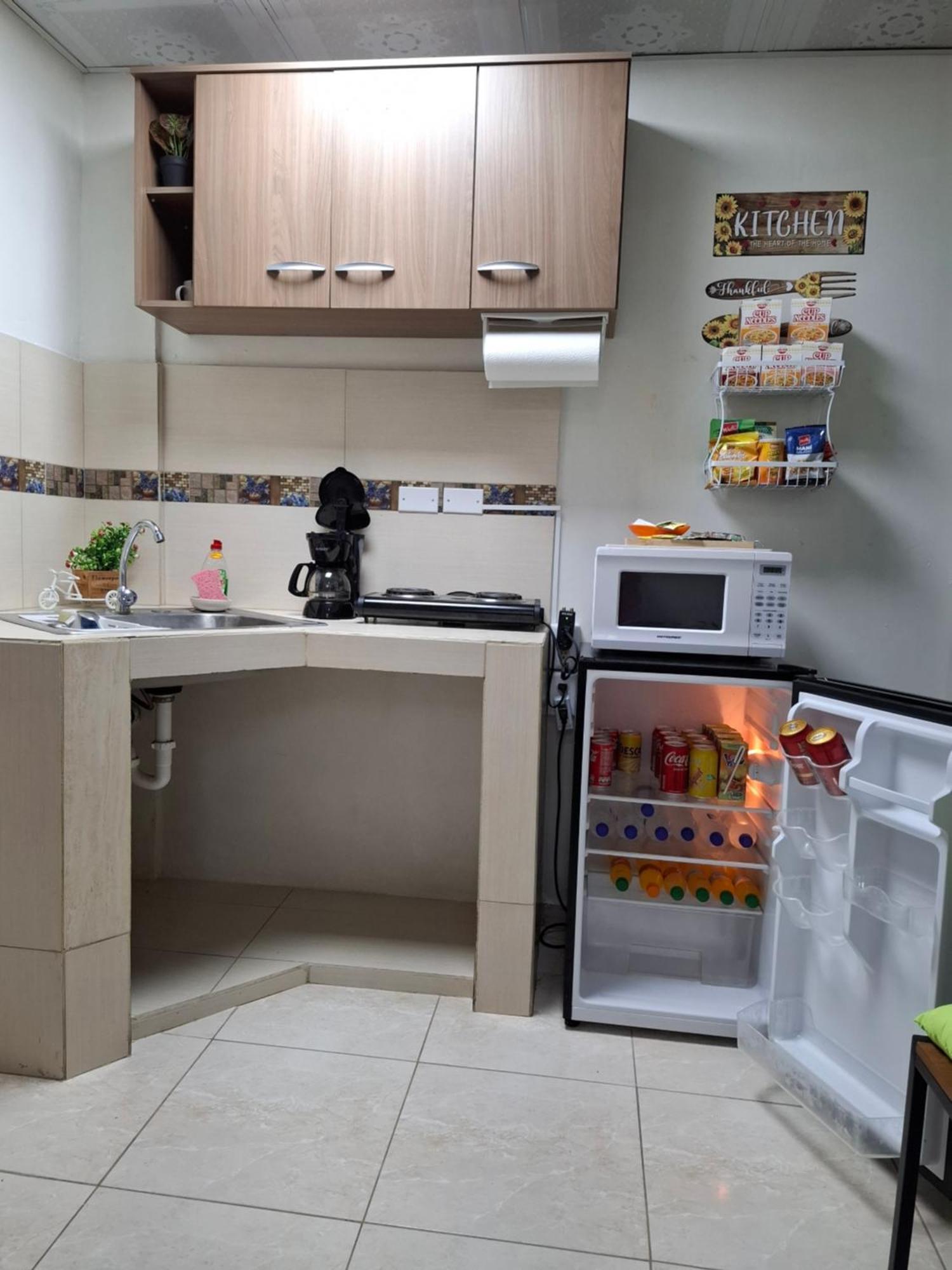 Lilia House 15 Minutos Aeropuerto Apartment Panama City Room photo